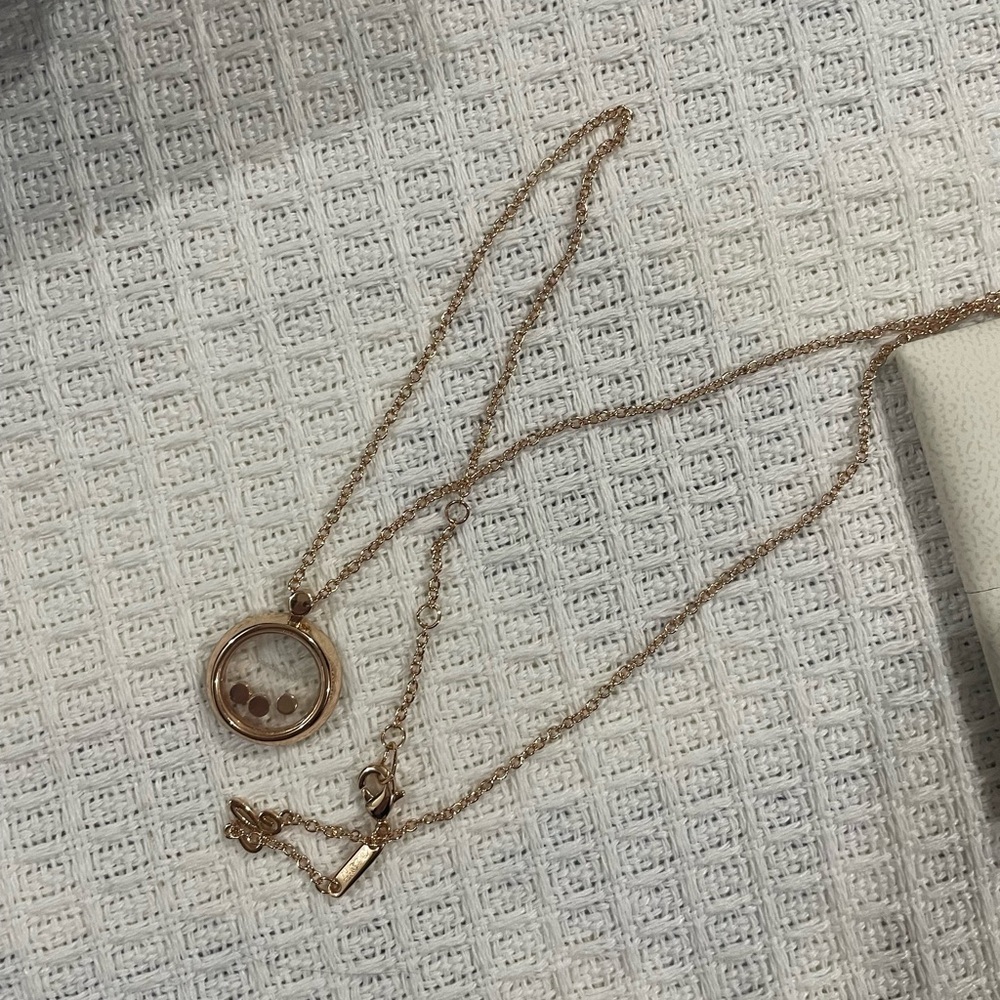 Chopard Rose Gold Circular Diamond-Accented Pendant Necklace - Picture 8 of 11